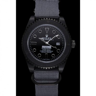 Replica Rolex Submariner Black Dial 621996 Perspective View