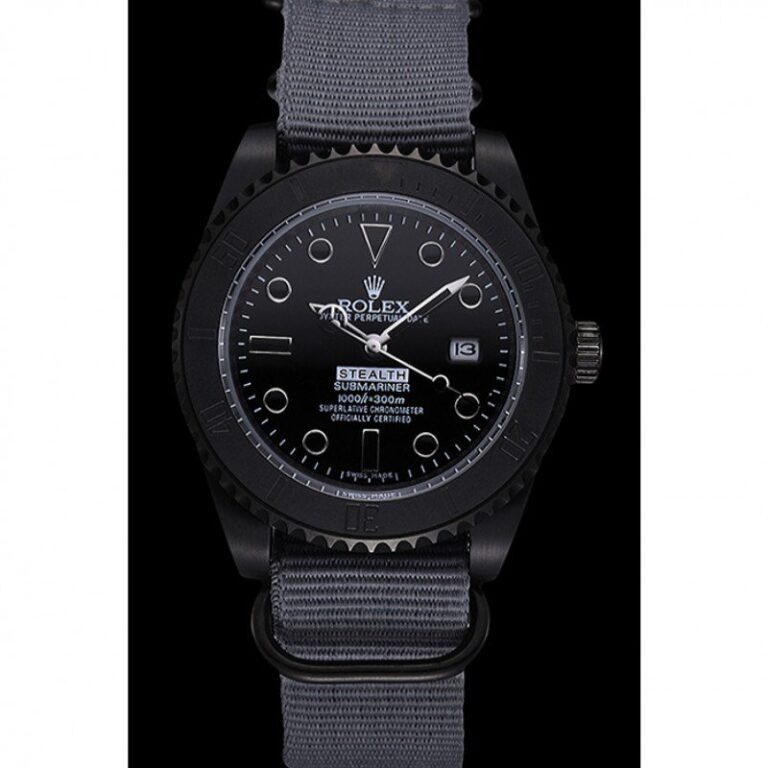 Replica Rolex Submariner Black Dial 621996 Perspective View