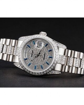 Superclone Rolex Day-Date White Dial REP016824 Close-Up Focus