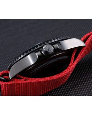 Replica Rolex Submariner Black Dial 622010 Feature Highlight