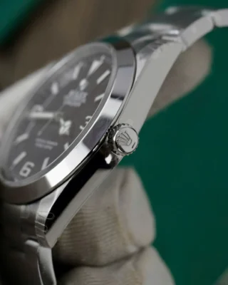 Replica Rolex Explorer Black Dial Oyster bracelet