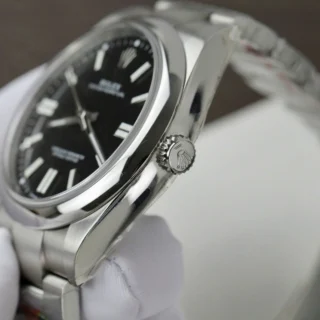 Replica Rolex Oyster Perpetual Black Dial Smooth Bezel Oyster Bracelet