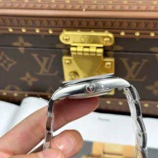 Replica Rolex Oyster Perpetual Green Dial Smooth Bezel Oyster Perpetual