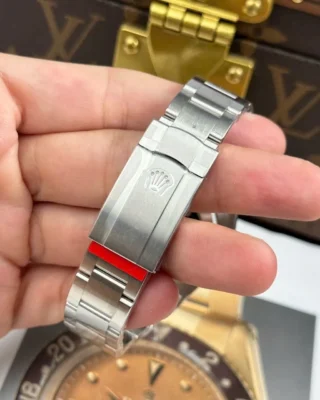 Replica Rolex Oyster Perpetual Silver Dial Smooth Bezel Oyster Bracelet