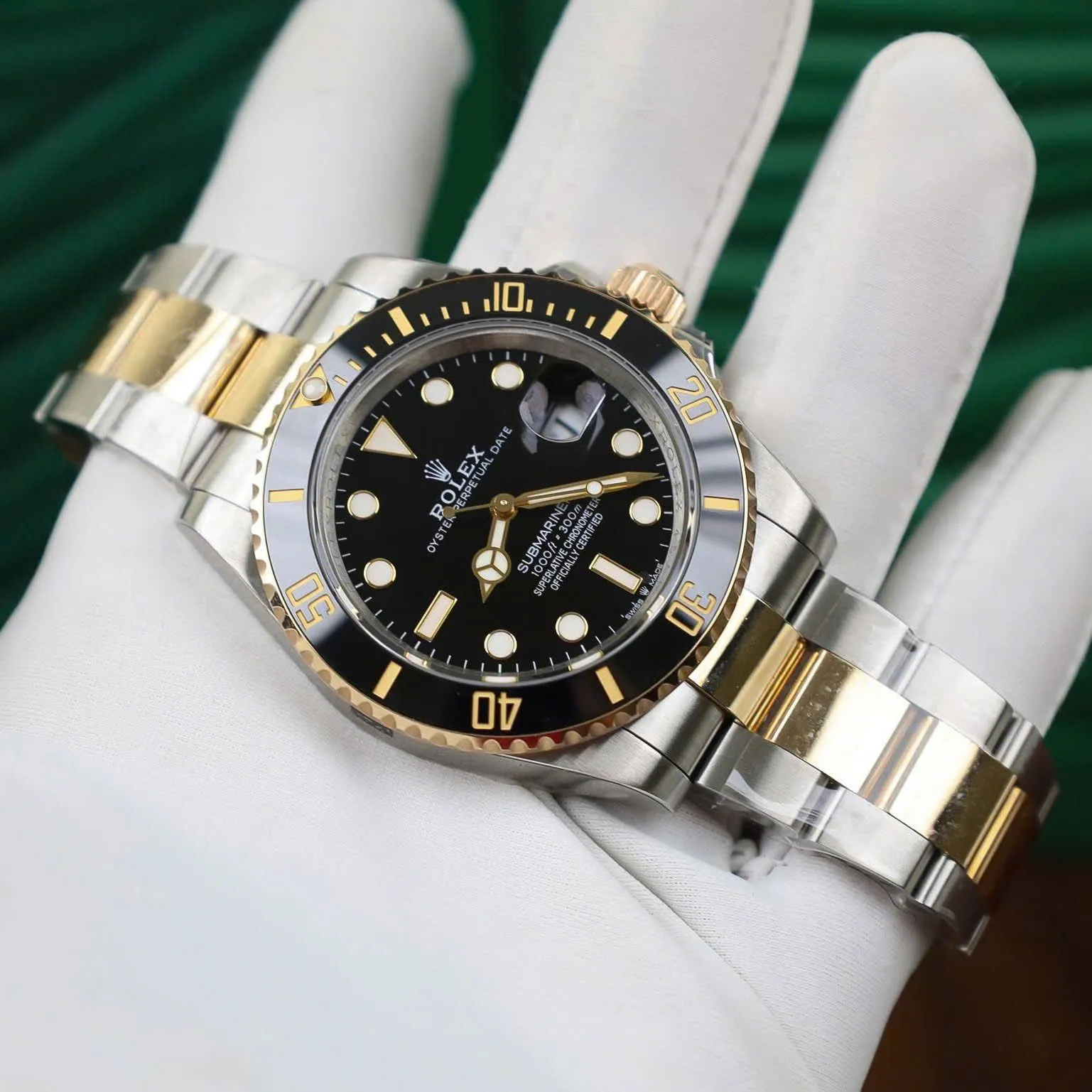 Replica Super Clone Submariner Black Dial Black Bezel Two Tone Oyster Bracelet