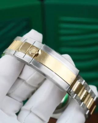 Replica Super Clone Submariner Black Dial Black Bezel Two Tone Oyster Bracelet