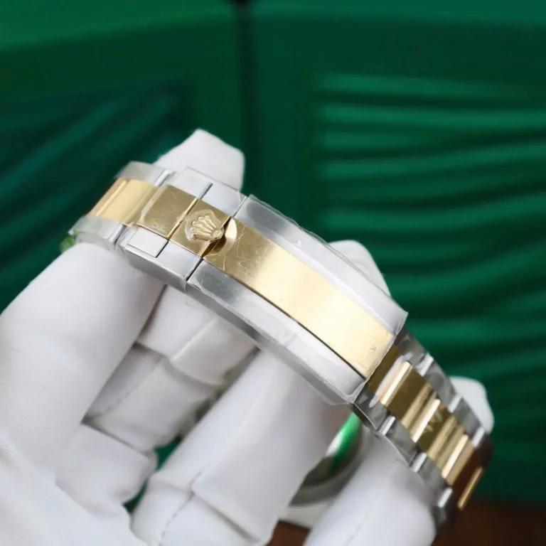 Replica Super Clone Submariner Black Dial Black Bezel Two Tone Oyster Bracelet