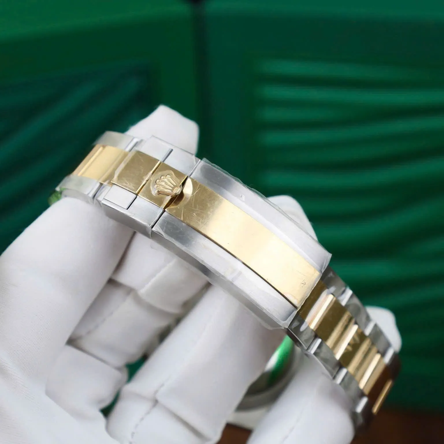 Replica Super Clone Submariner Black Dial Black Bezel Two Tone Oyster Bracelet