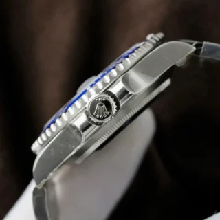 Replica Rolex Submariner Blue Bezel Black Dial Oyster Bracelet