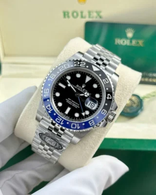 Replica Rolex GMT Master II Batgirl Black Dial Black Blue Bezel Jubilee Bracelet