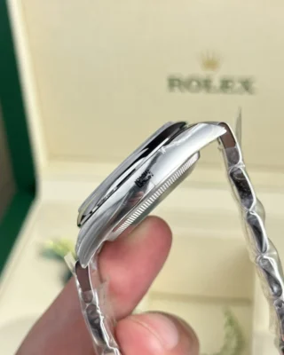 Replica Rolex Oyster Perpetual blues Dial Oyster Bracelet