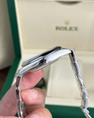 Replica Rolex Oyster Perpetual Silver Dial Oyster Bracelet