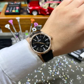 Replica Rolex Cellini Black Dial Gold Case Black Leather Strap