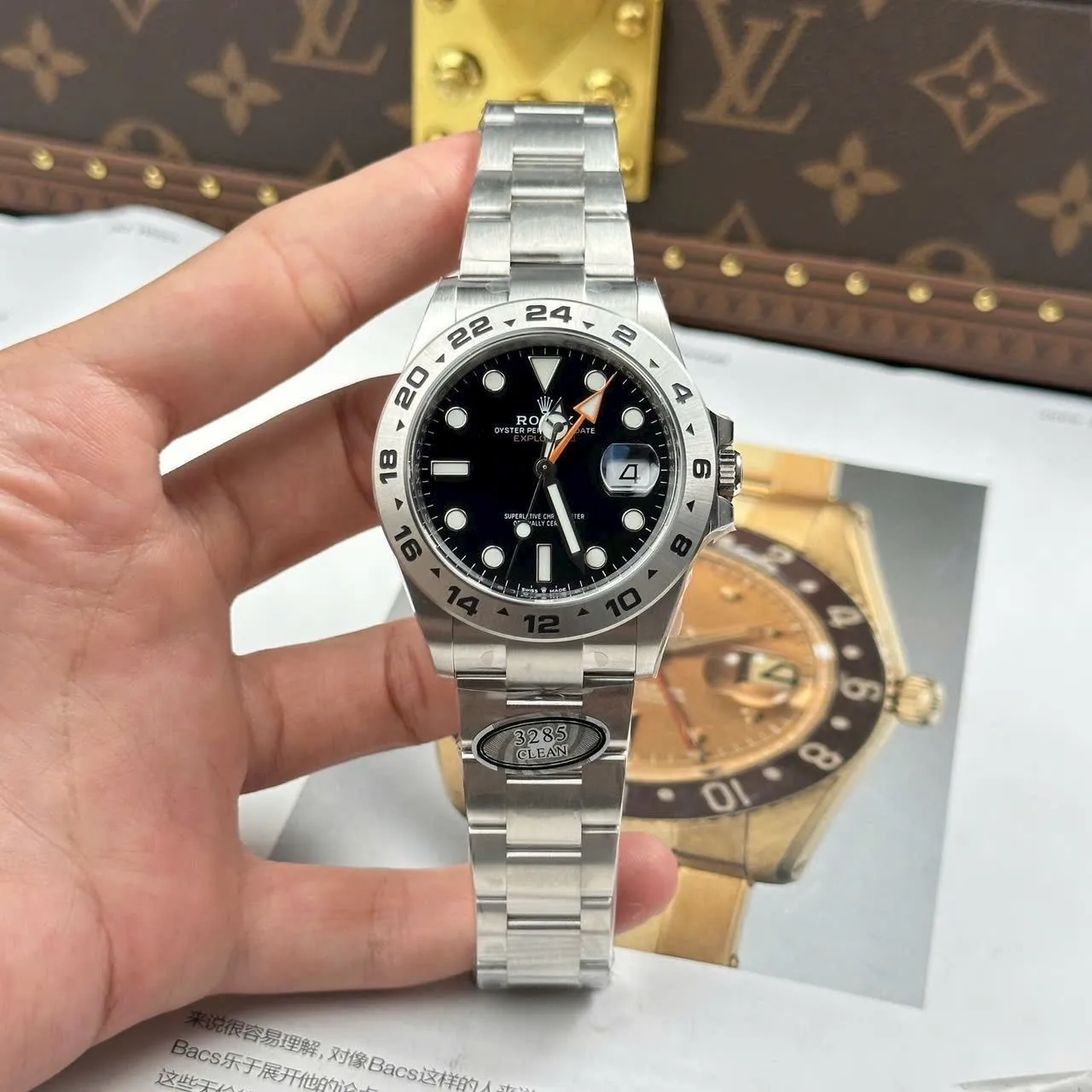 Replica Rolex Explorer Black Dial Steel Bezel Oyster Bracelet