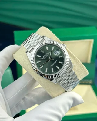 Replica Rolex Datejust Green Dial Fluted Bezel Jubilee Bracelet