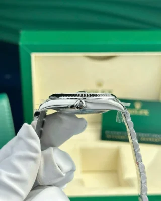 Replica Rolex Datejust Green Dial Fluted Bezel Jubilee Bracelet