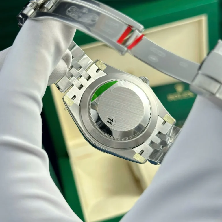 Replica Rolex Datejust Green Dial Fluted Bezel Jubilee Bracelet