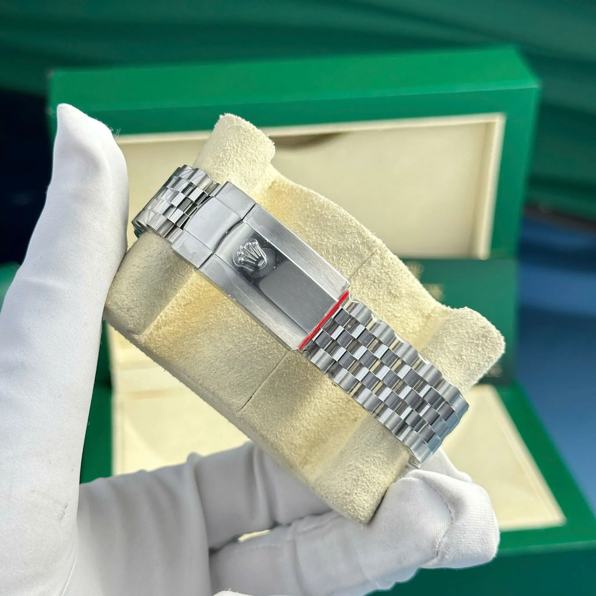 Replica Rolex Datejust Green Dial Fluted Bezel Jubilee Bracelet