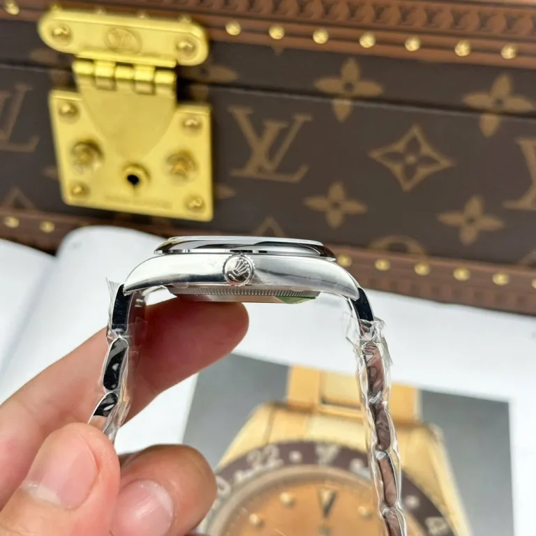 Replica Rolex Oyster Perpetual Tiffany Blue Dial Smooth Bezel Oyster Bracelet