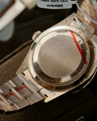 Replica Rolex Sky-Dweller Rose Gold Chocolate Dial Oyster Bracelet