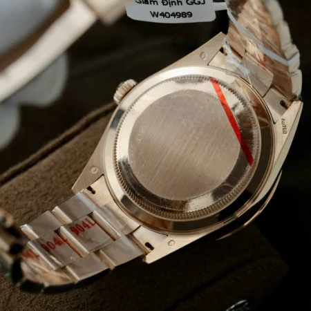 Replica Rolex Sky-Dweller Rose Gold Chocolate Dial Oyster Bracelet