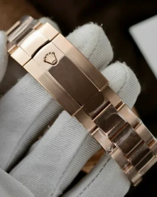 Replica Rolex Sky-Dweller Rose Gold Chocolate Dial Oyster Bracelet