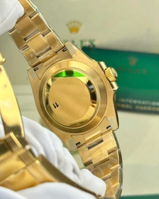 Replica Rolex Submariner Black Dial Gold Oyster Bracelet