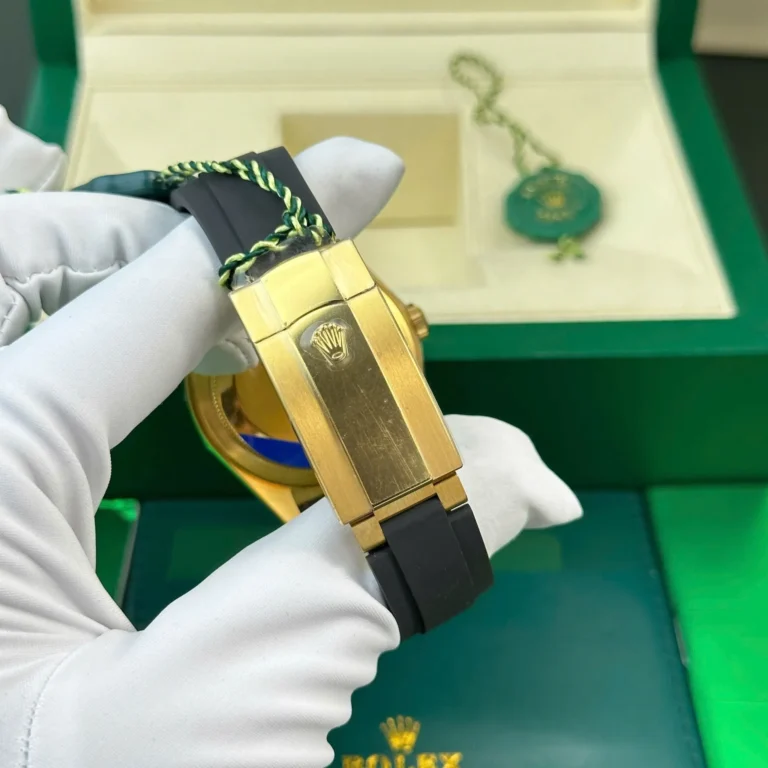 Replica Rolex Sky Dweller Black Dial Fluted Bezel Oysterflex Bracelet