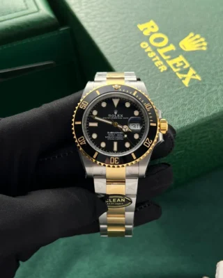 Replica Rolex Submariner Black Dial Black Bezel Two Tone Gold Oyster Bracelet