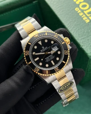 Replica Rolex Submariner Black Dial Black Bezel Two Tone Gold Oyster Bracelet