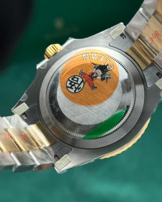 Replica Rolex Submariner Black Dial Black Bezel Two Tone Gold Oyster Bracelet