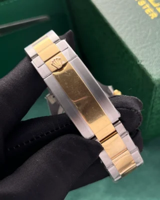 Replica Rolex Submariner Black Dial Black Bezel Two Tone Gold Oyster Bracelet