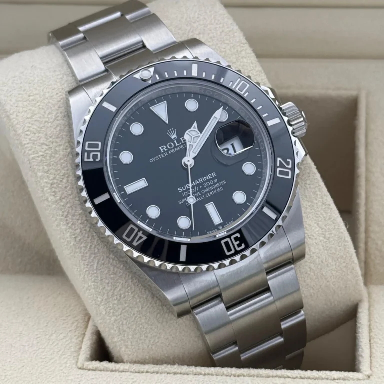 Superclone Rolex Submariner Black Dial 126610LN Close-Up Focus