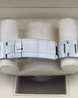 Superclone Rolex Submariner Black Dial 126610LN Feature Highlight