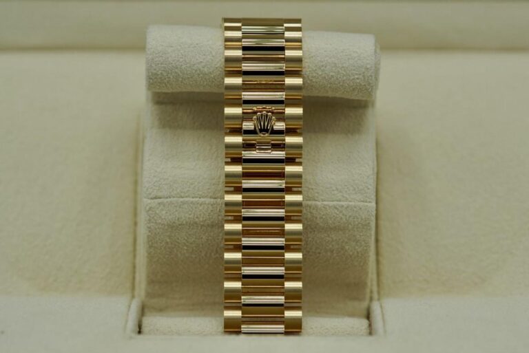 Superclone Rolex Day-Date Carnelian Dial 128348RBR Perspective View