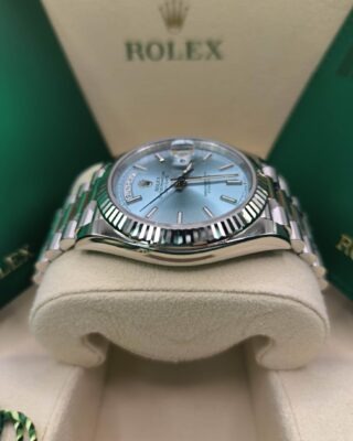 Superclone Rolex Day-Date Ice blue Dial 228236 Design Element