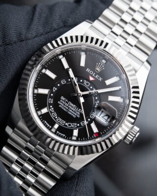 Superclone Rolex Sky-Dweller Bright black Dial 336934 Jubilee Profile Shot