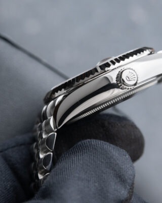 Superclone Rolex Sky-Dweller Bright black Dial 336934 Jubilee Alternate Angle