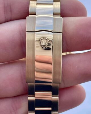 Superclone Rolex Sky-Dweller Intense white Dial 336938 Feature Highlight