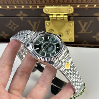 Superclone Rolex Sky-Dweller Mint green Dial 336934 Jubilee Perspective View