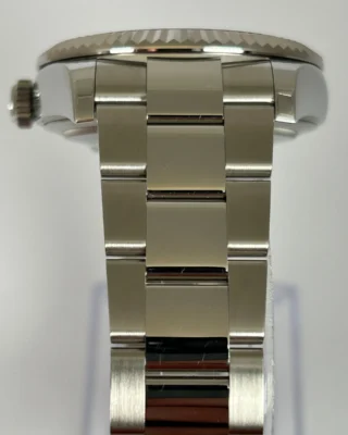 Superclone Sky-Dweller Mint green Dial 336934 Oyster Profile Shot