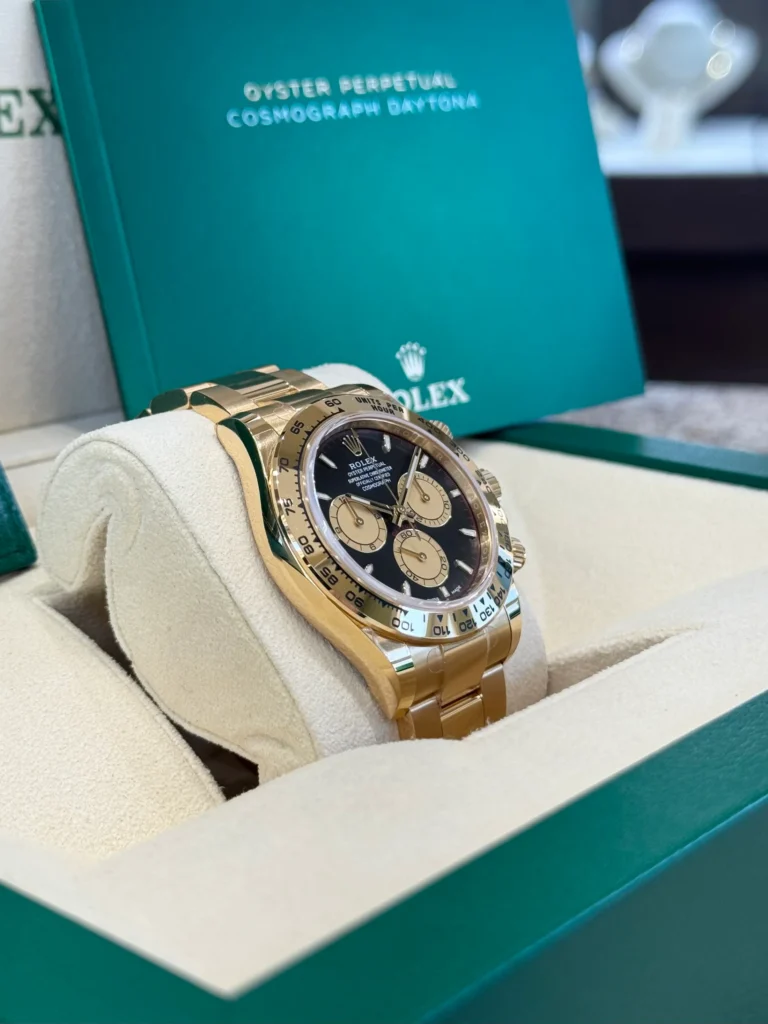 Superclone Rolex Daytona Black Dial 126508 Close-Up Focus