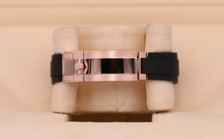 Superclone Rolex Daytona Sundust Dial in Everose Gold 126515LN Feature Highlight
