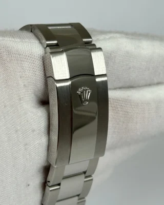 Superclone Sky-Dweller Mint green Dial 336934 Oyster Design Element