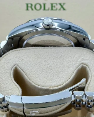 Superclone Rolex Sky-Dweller Bright blue Dial 336934 Jubilee Profile Shot