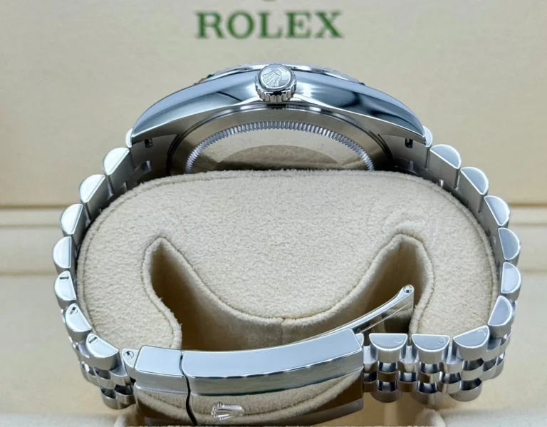 Superclone Rolex Sky-Dweller Bright blue Dial 336934 Jubilee Profile Shot