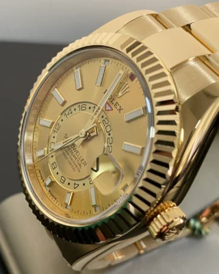 Superclone Rolex Sky-Dweller Champagne Dial 336938 Angle Detail