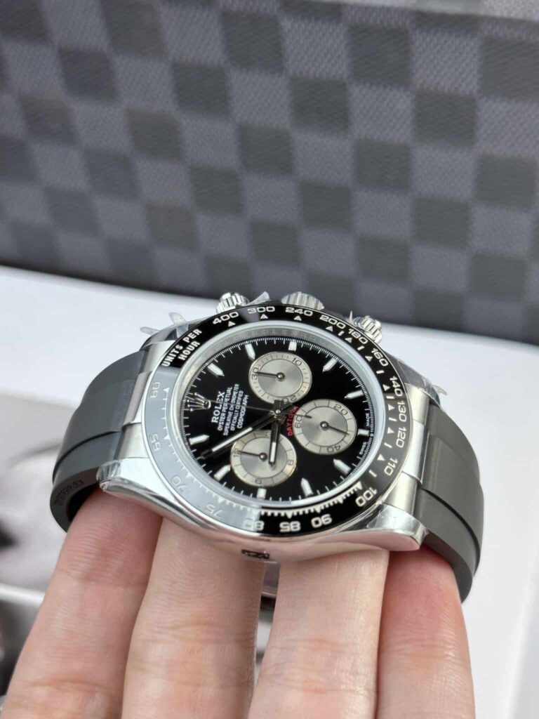 Superclone Rolex Daytona black Dial 126519LN Angle Detail