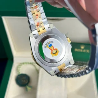 Replica Rolex GMT Master II Zombie Black Dial Black and Gray Bezel Two Toned Jubilee Bracelet