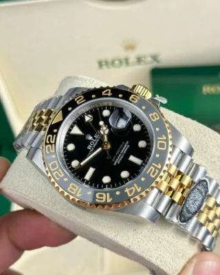 Replica Rolex GMT Master II Zombie Black Dial Black and Gray Bezel Two Toned Jubilee Bracelet